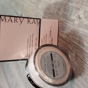 Mary Kay Mineral Powder Foundation Ivory 1